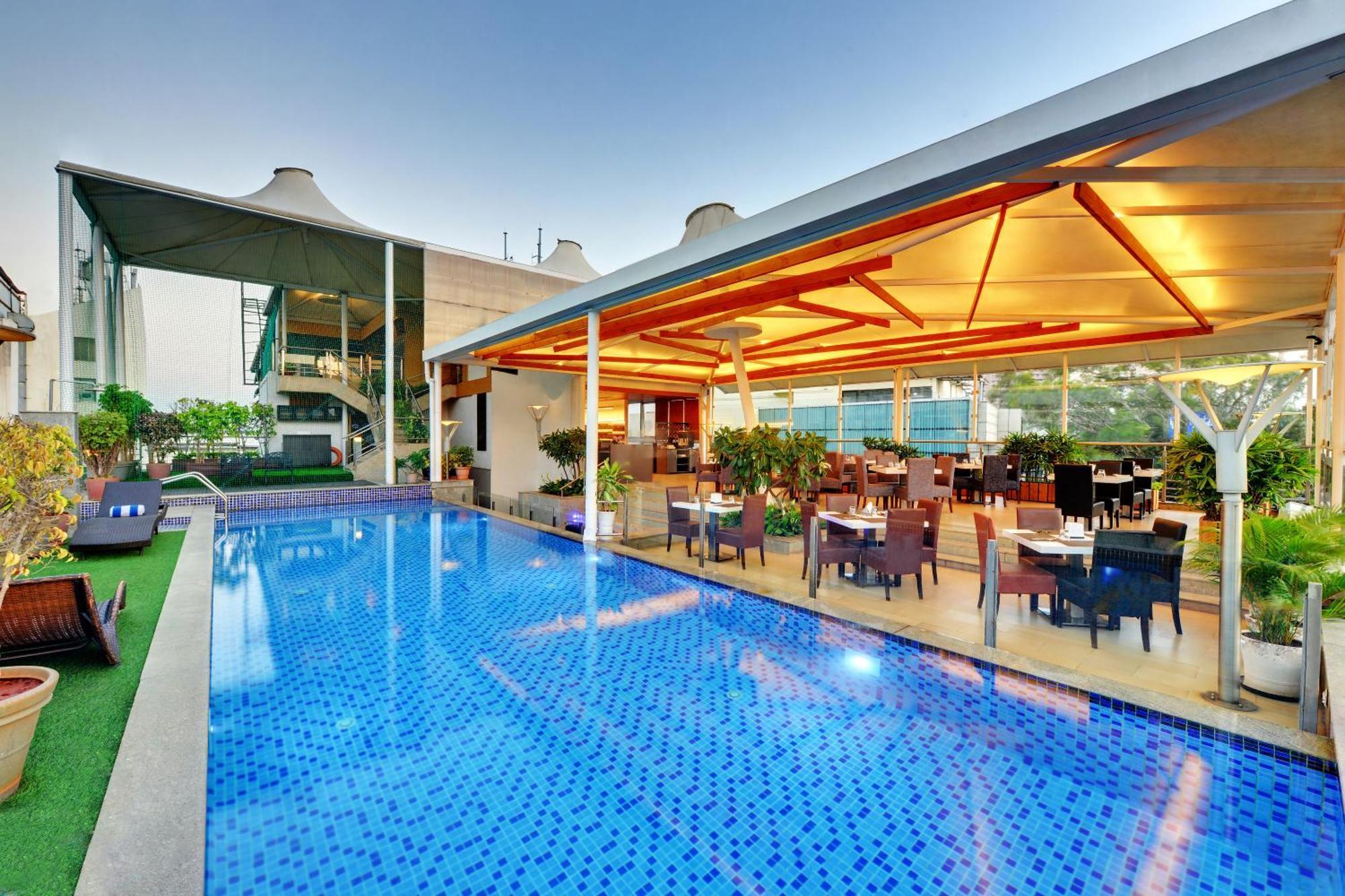 Iris Hotel&Spa Bengalúr Exteriér fotografie