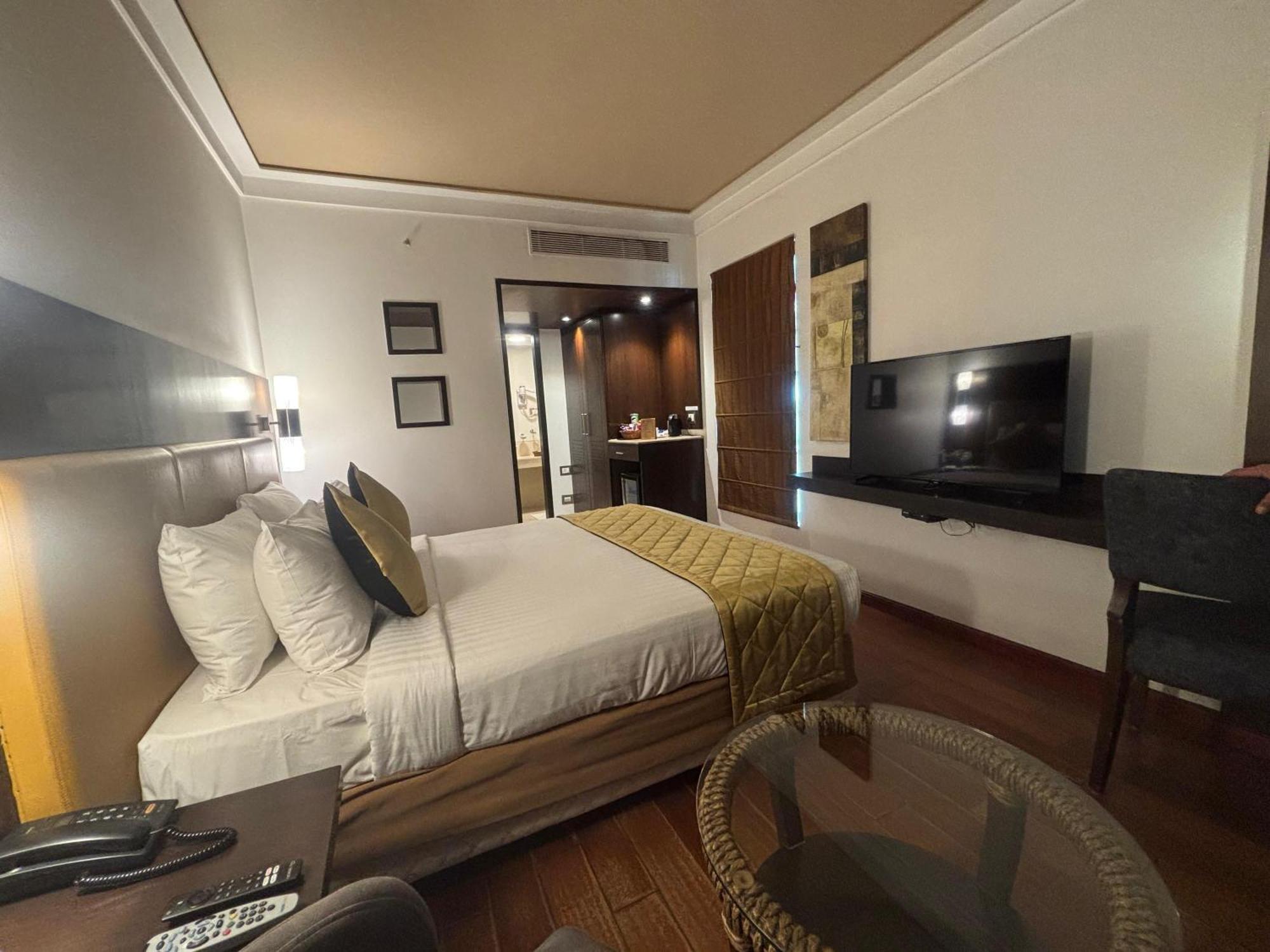 Iris Hotel&Spa Bengalúr Exteriér fotografie
